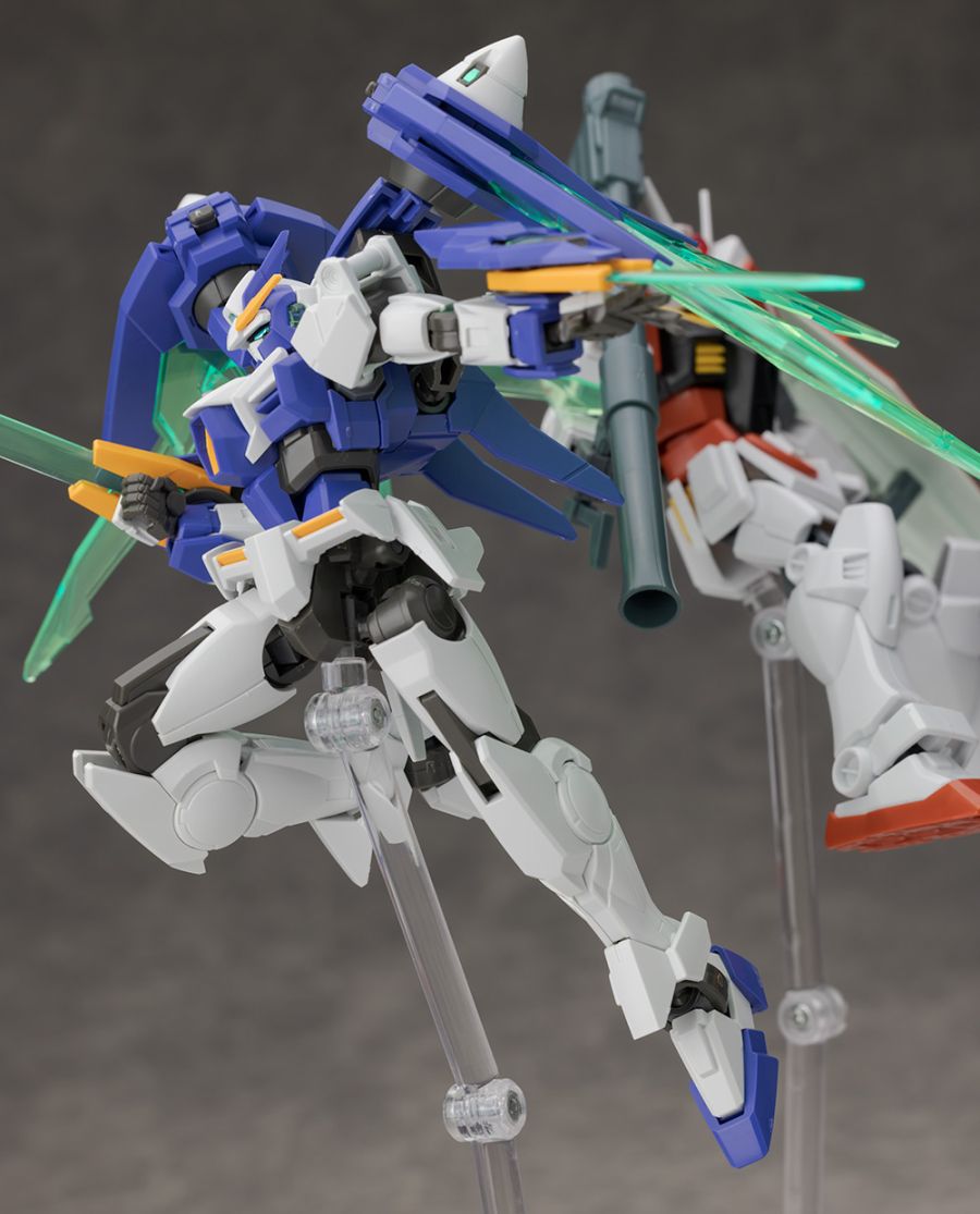 hg_00diverarc087.jpg