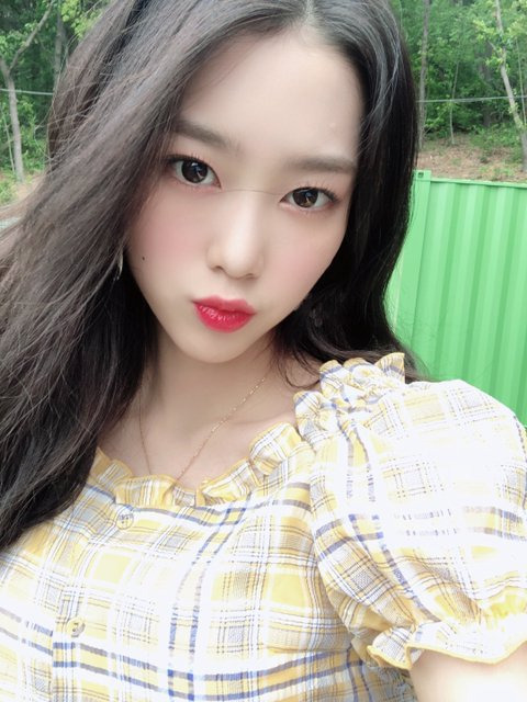 오마이걸 지호 셀카