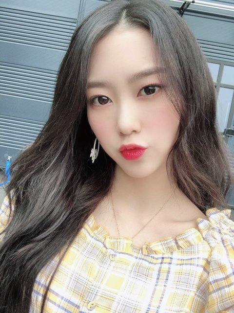 오마이걸 지호 셀카