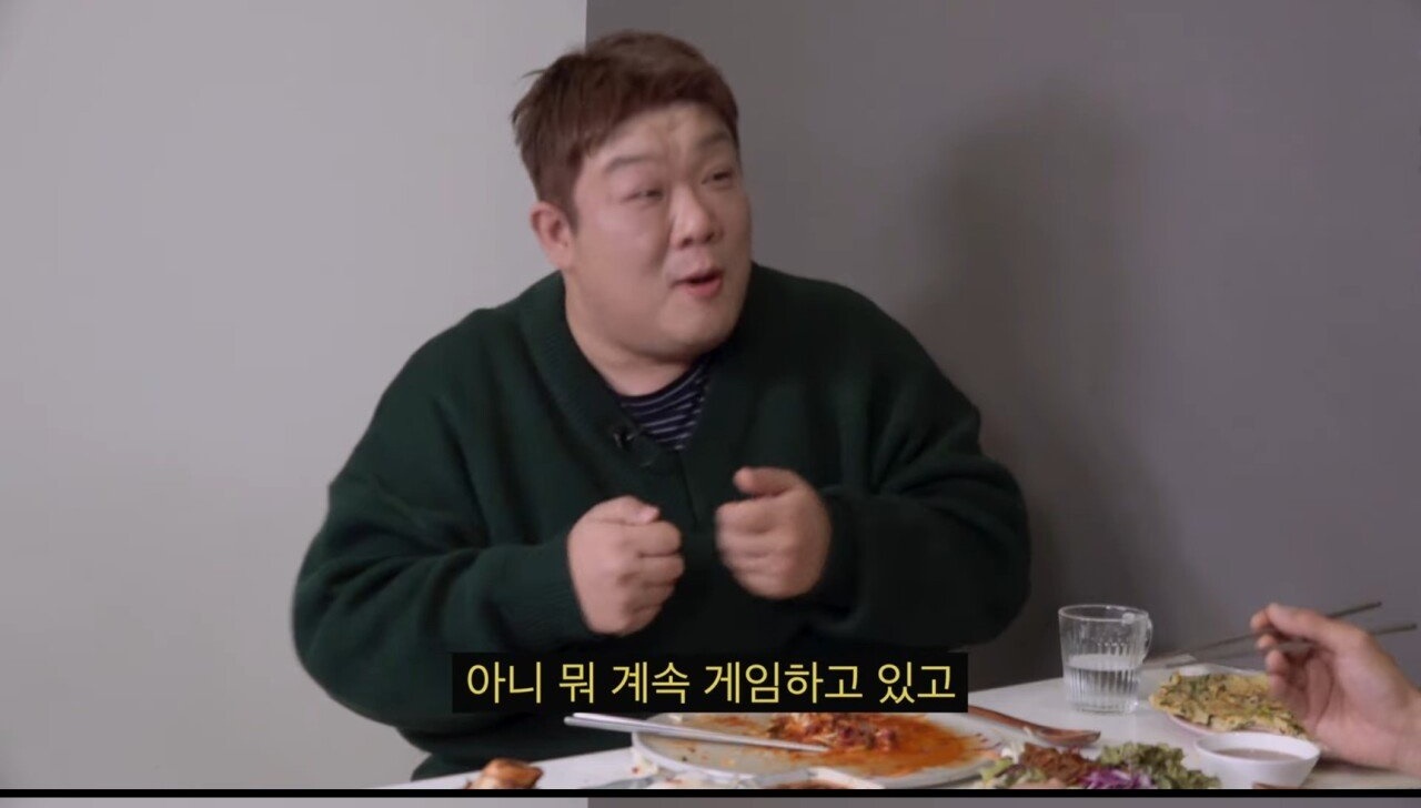 김대희 앞에서 앞담화까는 유민상 - 꾸르