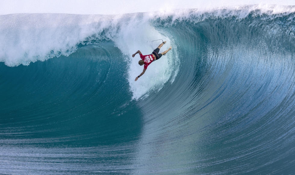 Wiping Out At Teahupo