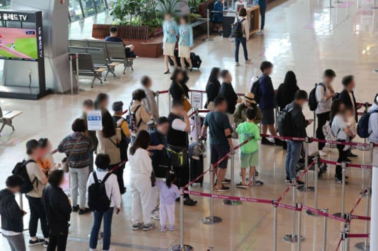 대한민국 휴일 김포공항 사진