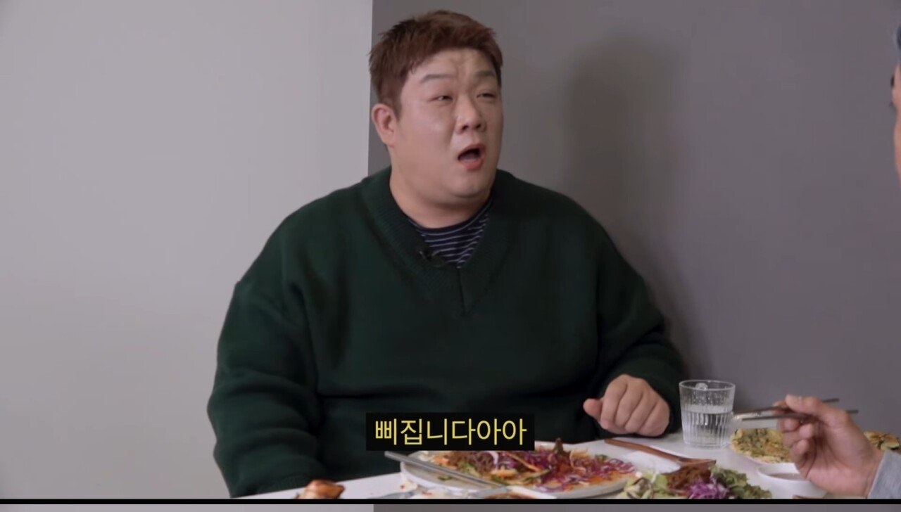 김대희 앞에서 앞담화까는 유민상 - 꾸르