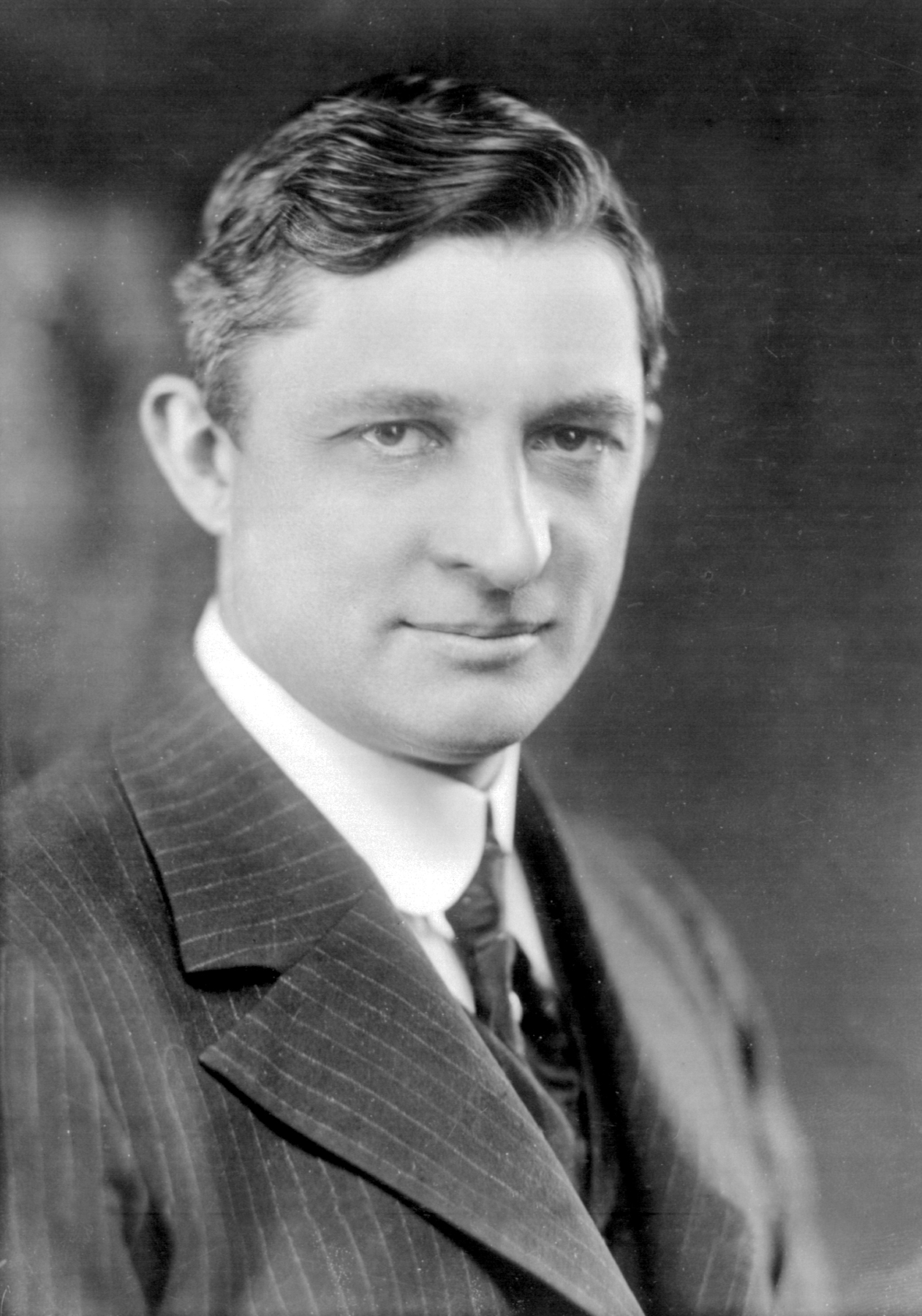 1726022070_Willis_Carrier_1915.jpg