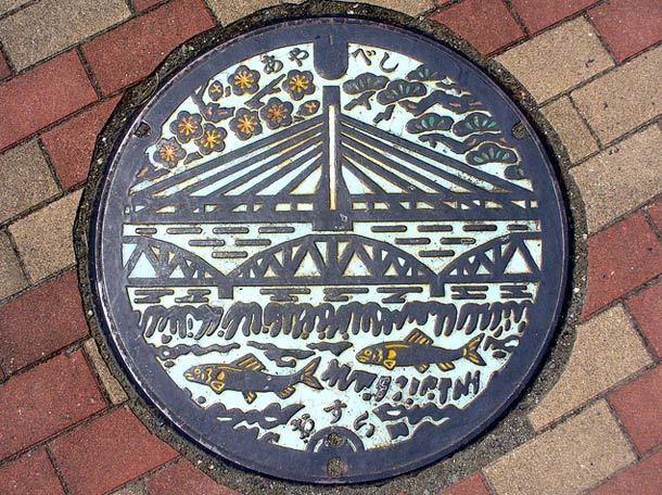 Japanese-manhole-covers-by-MRSY-22.jpg