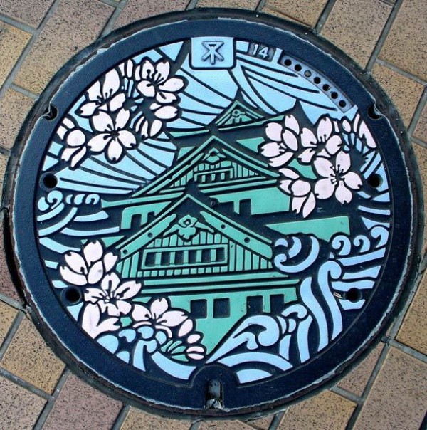 Japanese-manhole-covers-by-MRSY-1.jpg