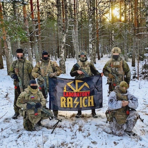 compilation-pictures-of-russian-neo-nazi-unit-rusich-v0-x0d93ivt3p0e1.webp.ren.jpg 러시아의 PMC 중 하나인 루시치 그룹 근황.jpg