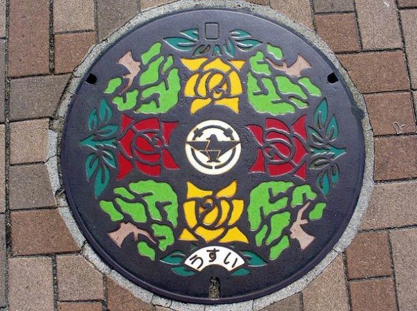 Japanese-manhole-covers-by-MRSY-13.jpg